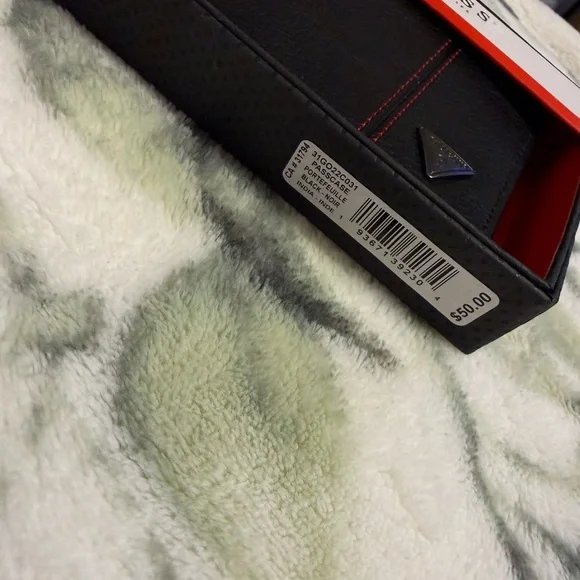 GUESS Black and Red Leather Card Holder - Picture 6 of 6